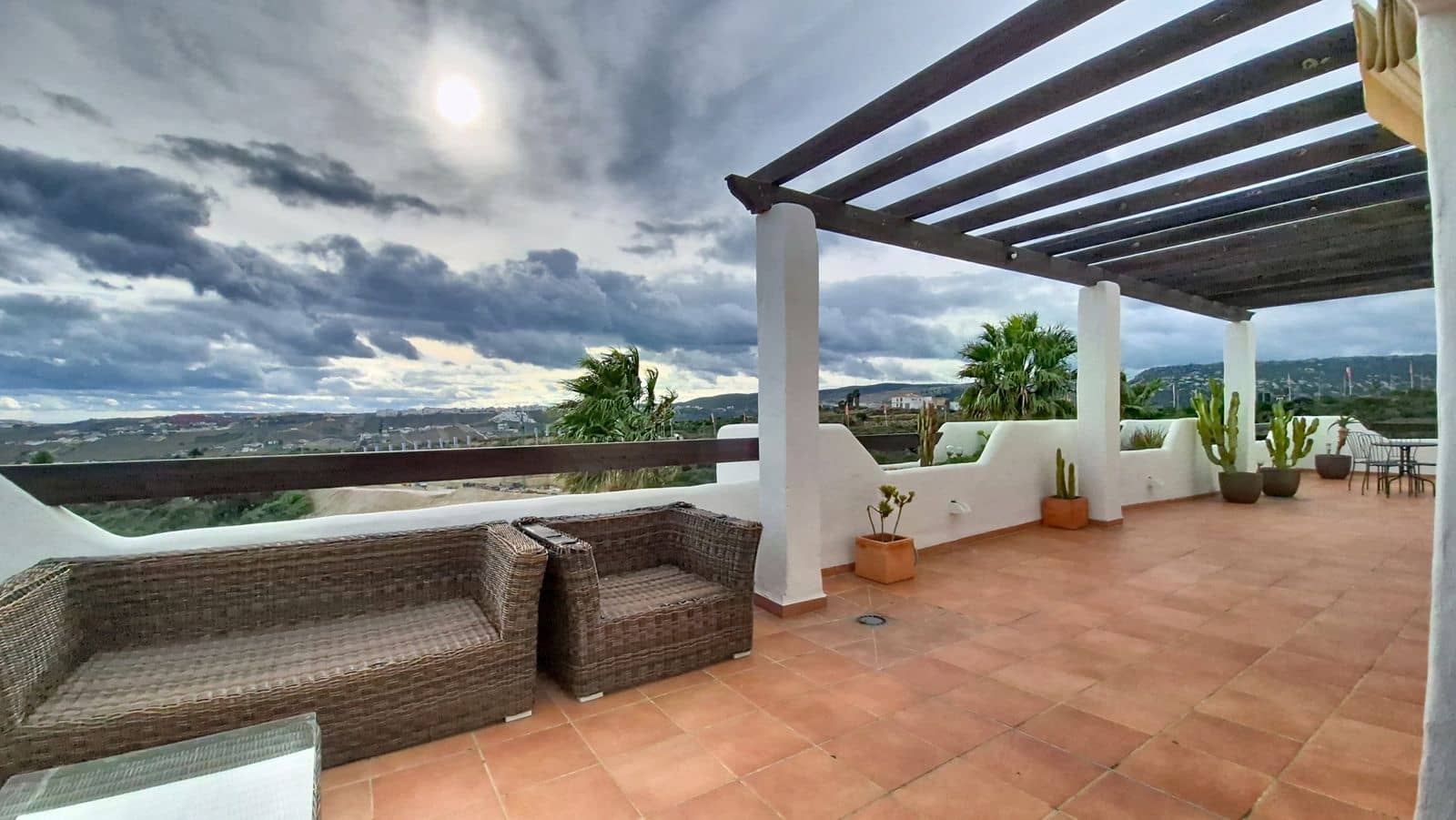 4 sovrum Takvåning till salu i Casares - 440 000 € (Ref: 9468345)