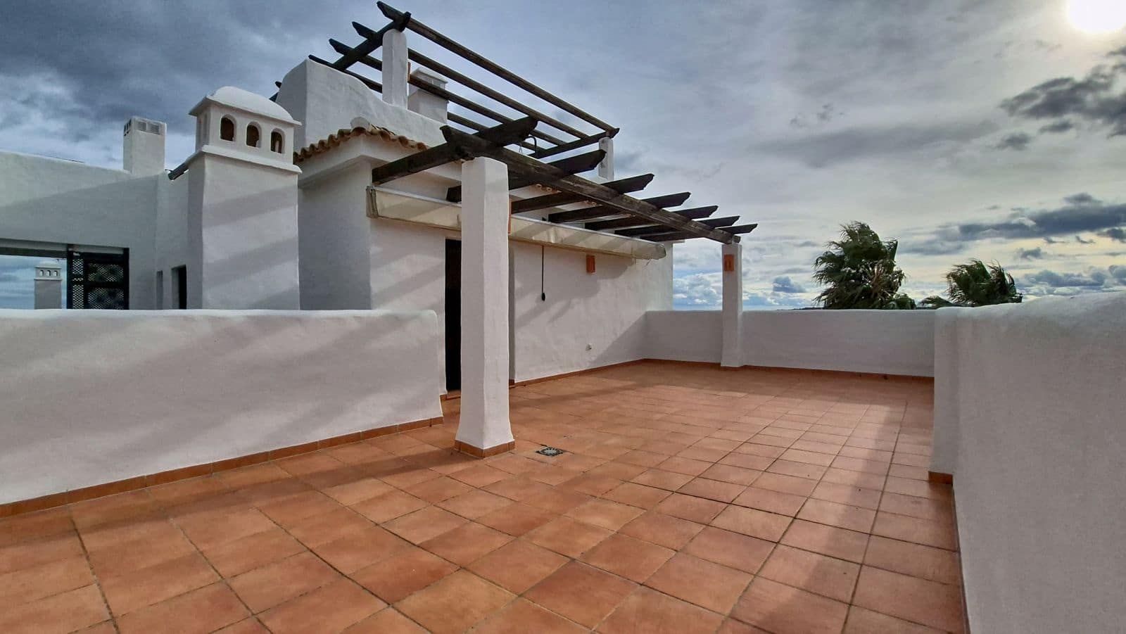 4 sovrum Takvåning till salu i Casares - 440 000 € (Ref: 9468345)