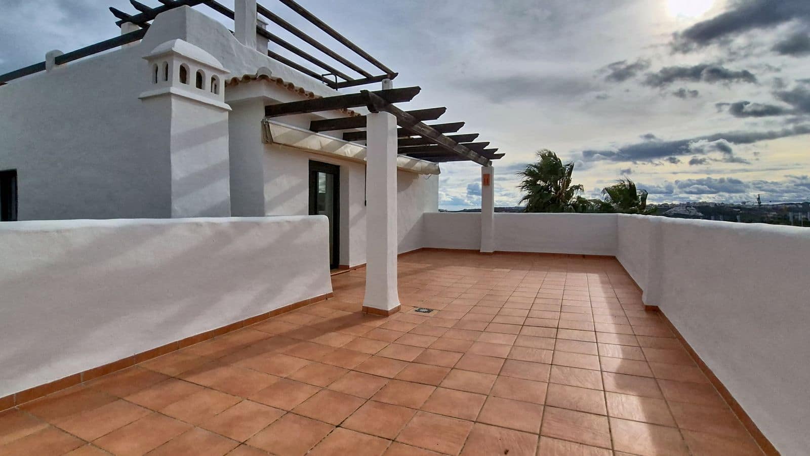 4 sovrum Takvåning till salu i Casares - 440 000 € (Ref: 9468345)