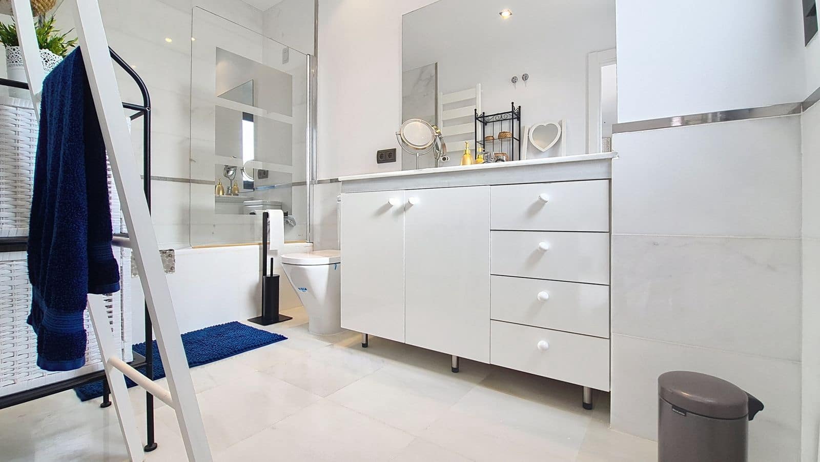 4 sovrum Takvåning till salu i Casares - 440 000 € (Ref: 9468345)