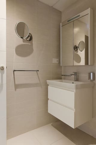 Apartamento de 2 habitaciones en Nueva Andalucia, Marbella en venta - 570.000 € (Ref: 9468346)