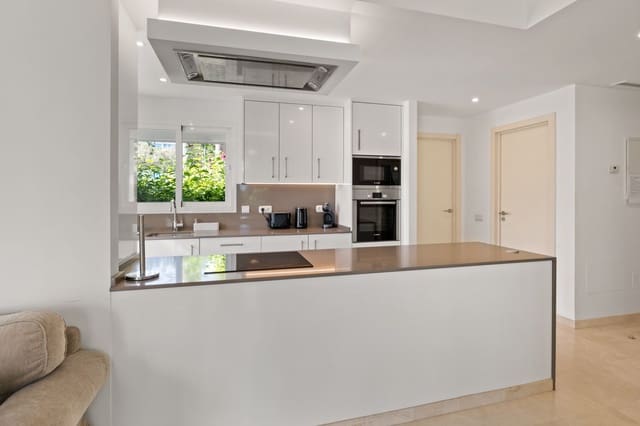 Apartamento de 2 habitaciones en Casares en venta - 375.000 € (Ref: 9468348)