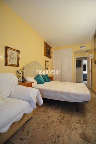 Apartamento de 3 habitaciones en San Pedro de Alcantara, Marbella en venta - 490.000 € (Ref: 9468350)