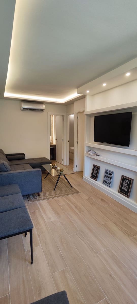 5 bedroom Apartment for sale in Marbella - € 365,000 (Ref: 9468352)