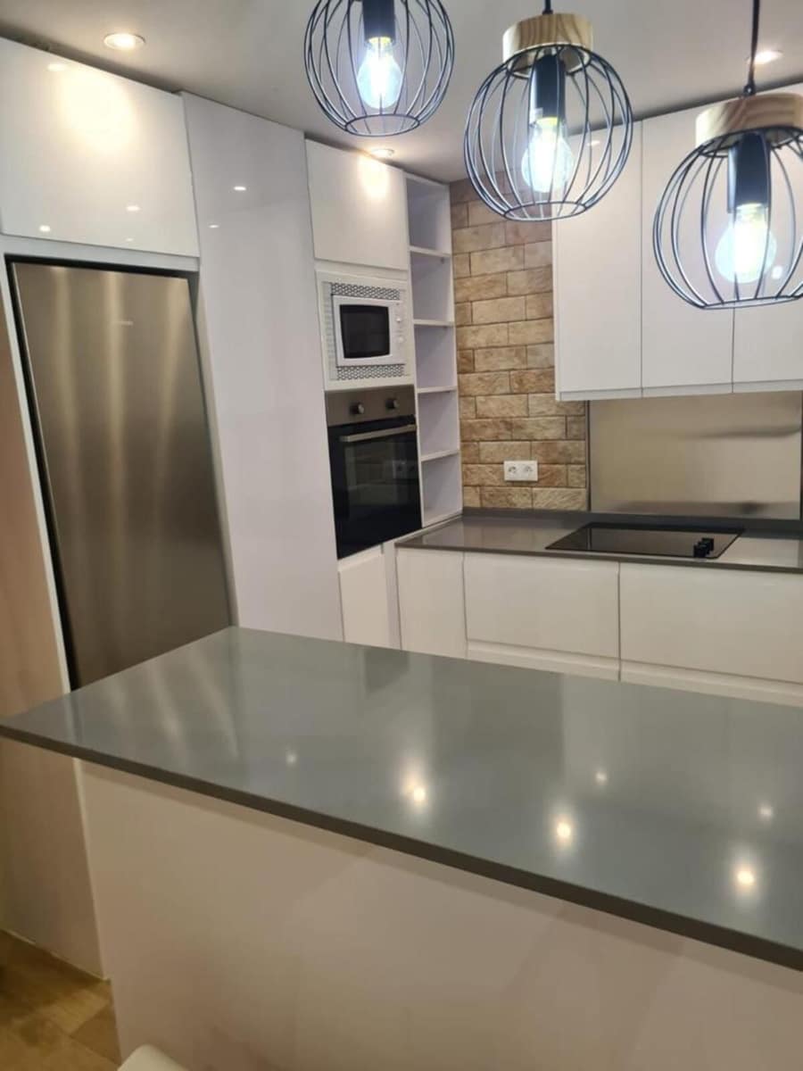 5 bedroom Apartment for sale in Marbella - € 365,000 (Ref: 9468352)