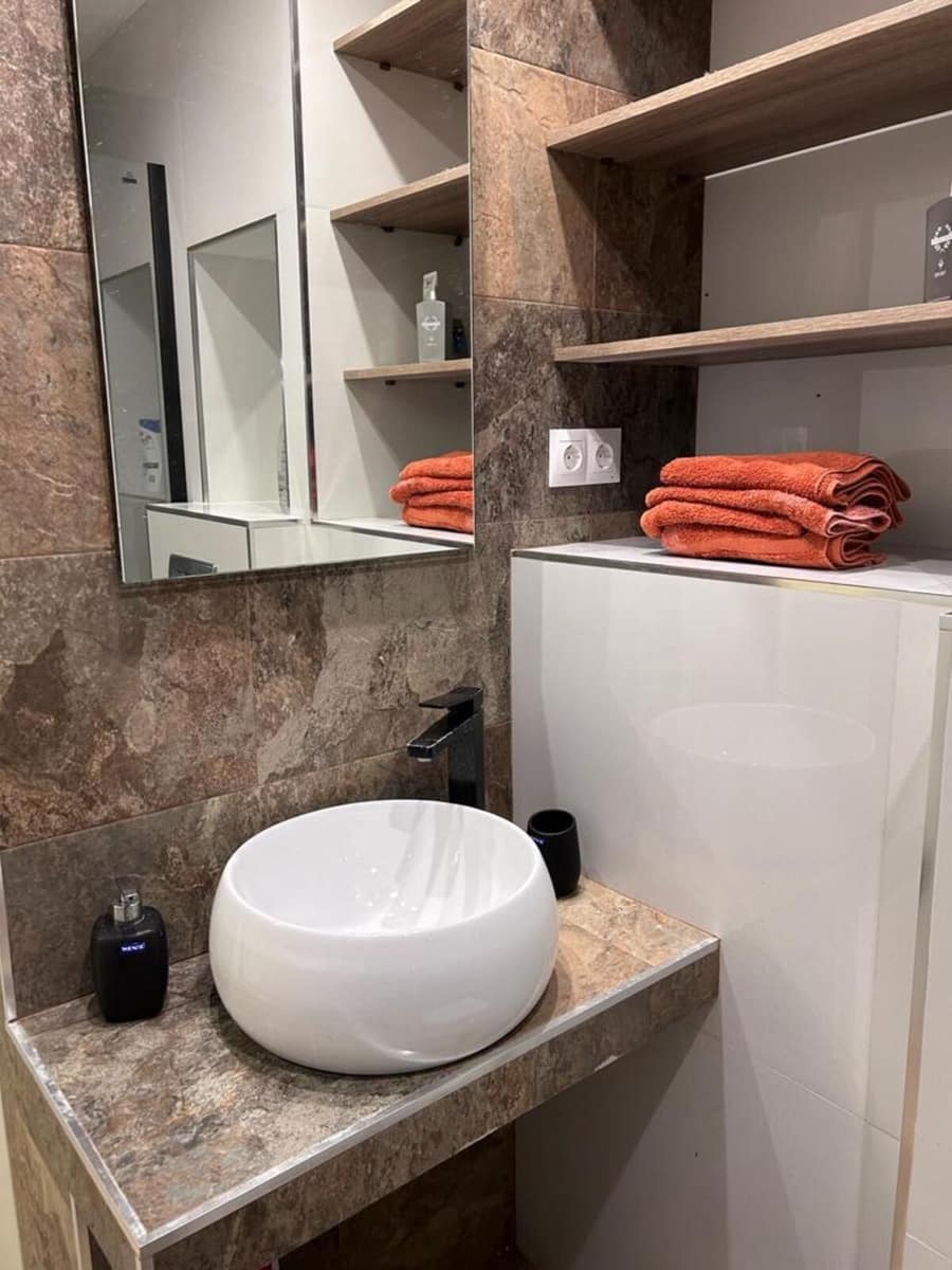 5 bedroom Apartment for sale in Marbella - € 365,000 (Ref: 9468352)