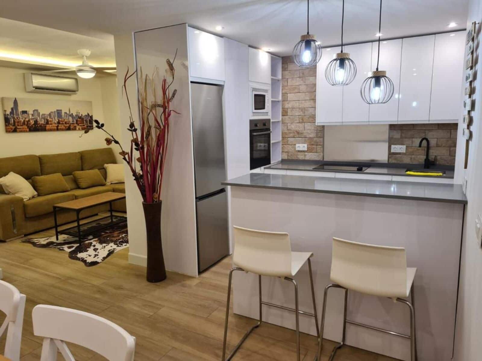 5 bedroom Apartment for sale in Marbella - € 365,000 (Ref: 9468352)