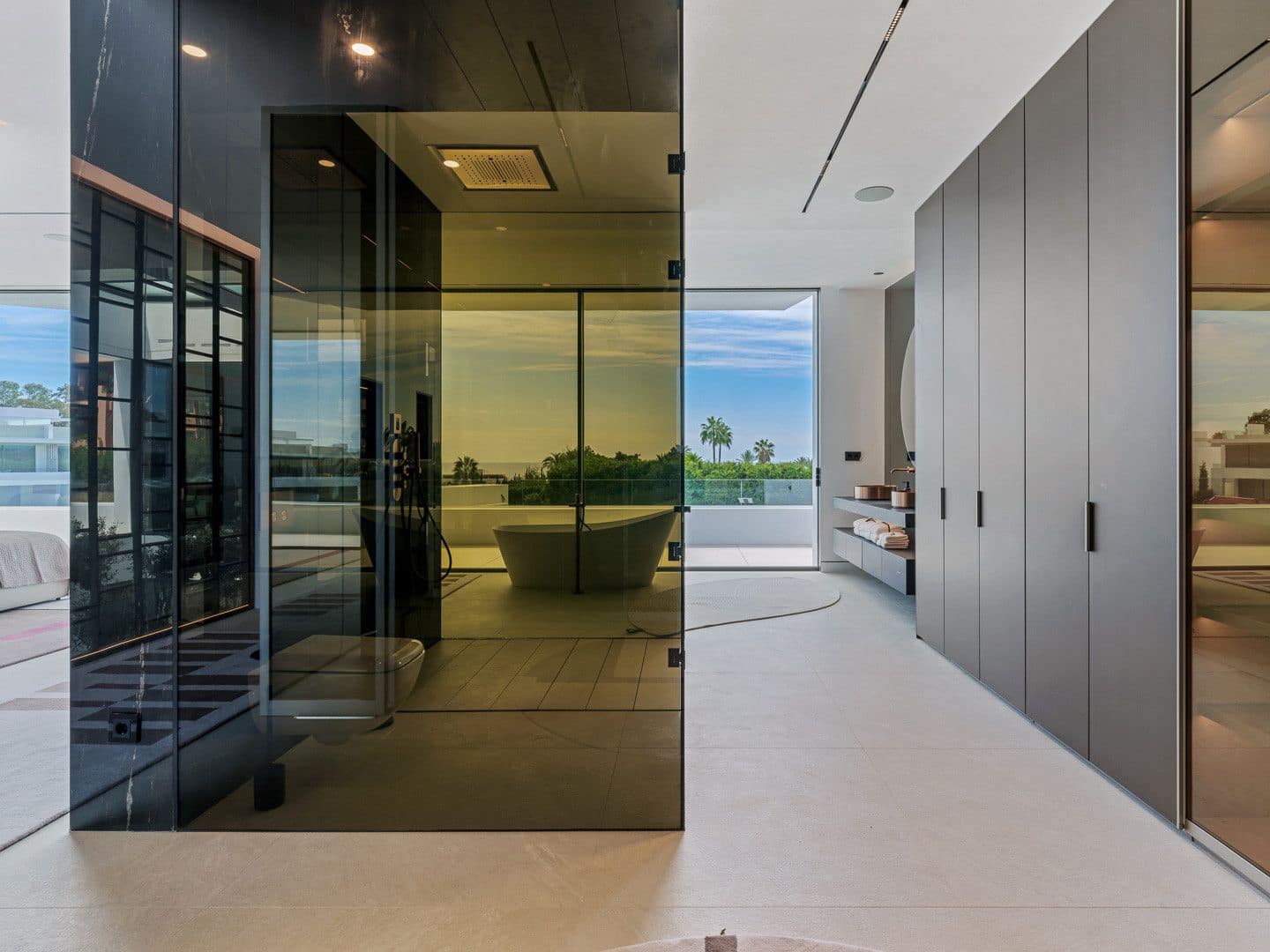 5 bedroom Villa for sale in Golden Mile - € 9,500,000 (Ref: 9468353)