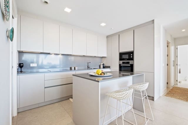 Apartamento de 2 habitaciones en La Quinta, Benahavís en venta - 950.000 € (Ref: 9468359)