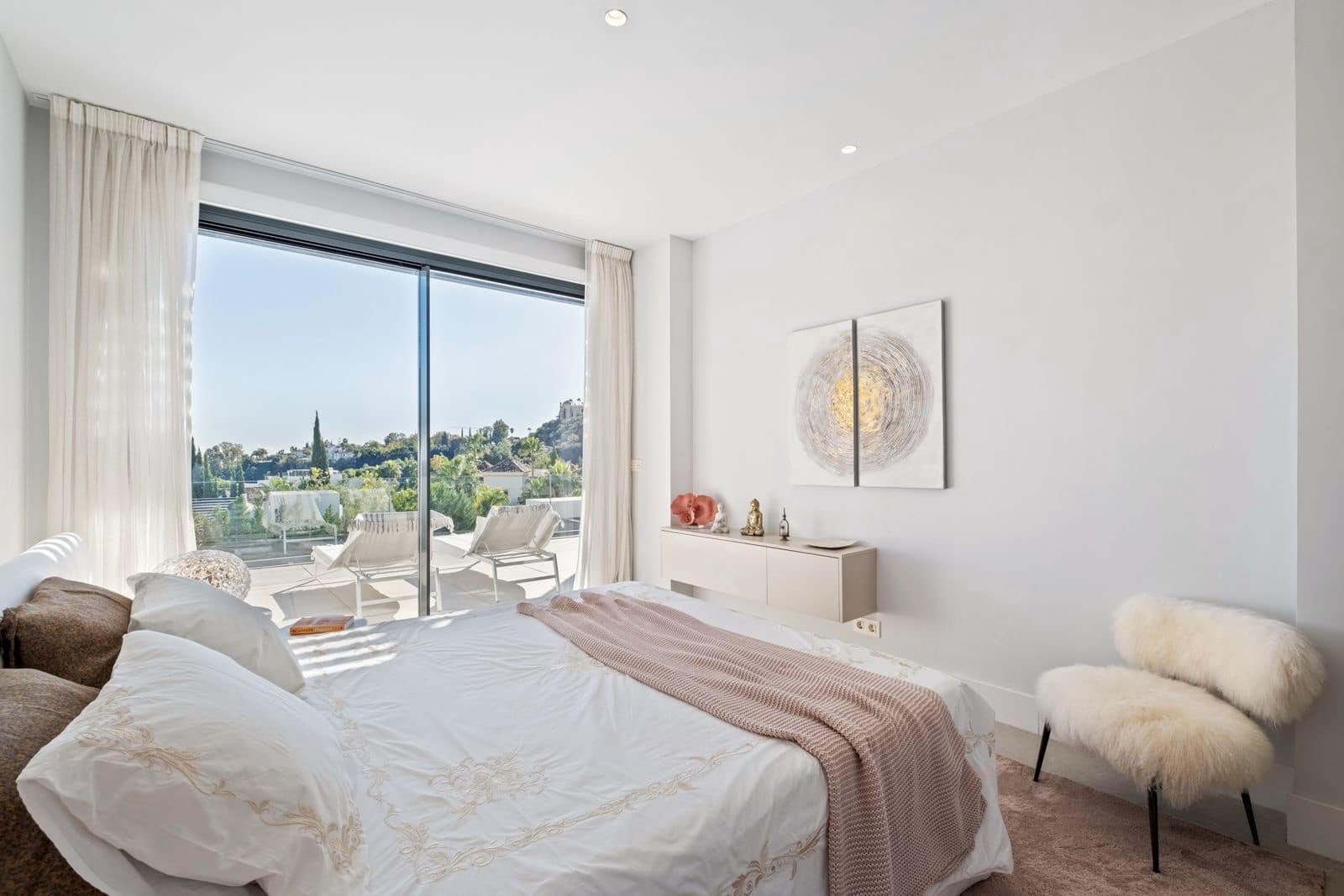 Apartamento de 2 habitaciones en La Quinta en venta - 950.000 € (Ref: 9468359)