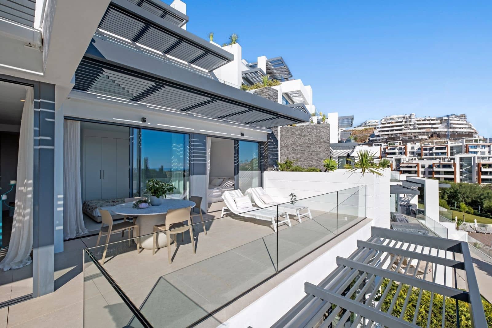 Apartamento de 2 habitaciones en La Quinta en venta - 950.000 € (Ref: 9468359)