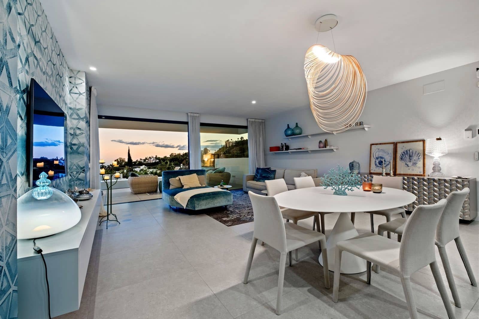 Apartamento de 2 habitaciones en La Quinta en venta - 950.000 € (Ref: 9468359)