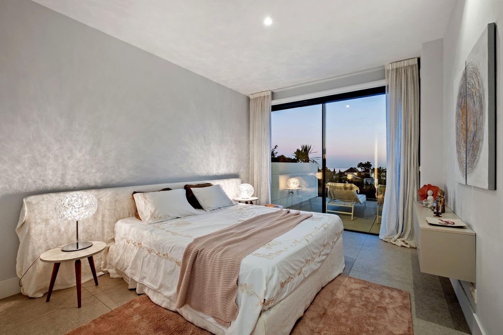 Apartamento de 2 habitaciones en La Quinta en venta - 950.000 € (Ref: 9468359)