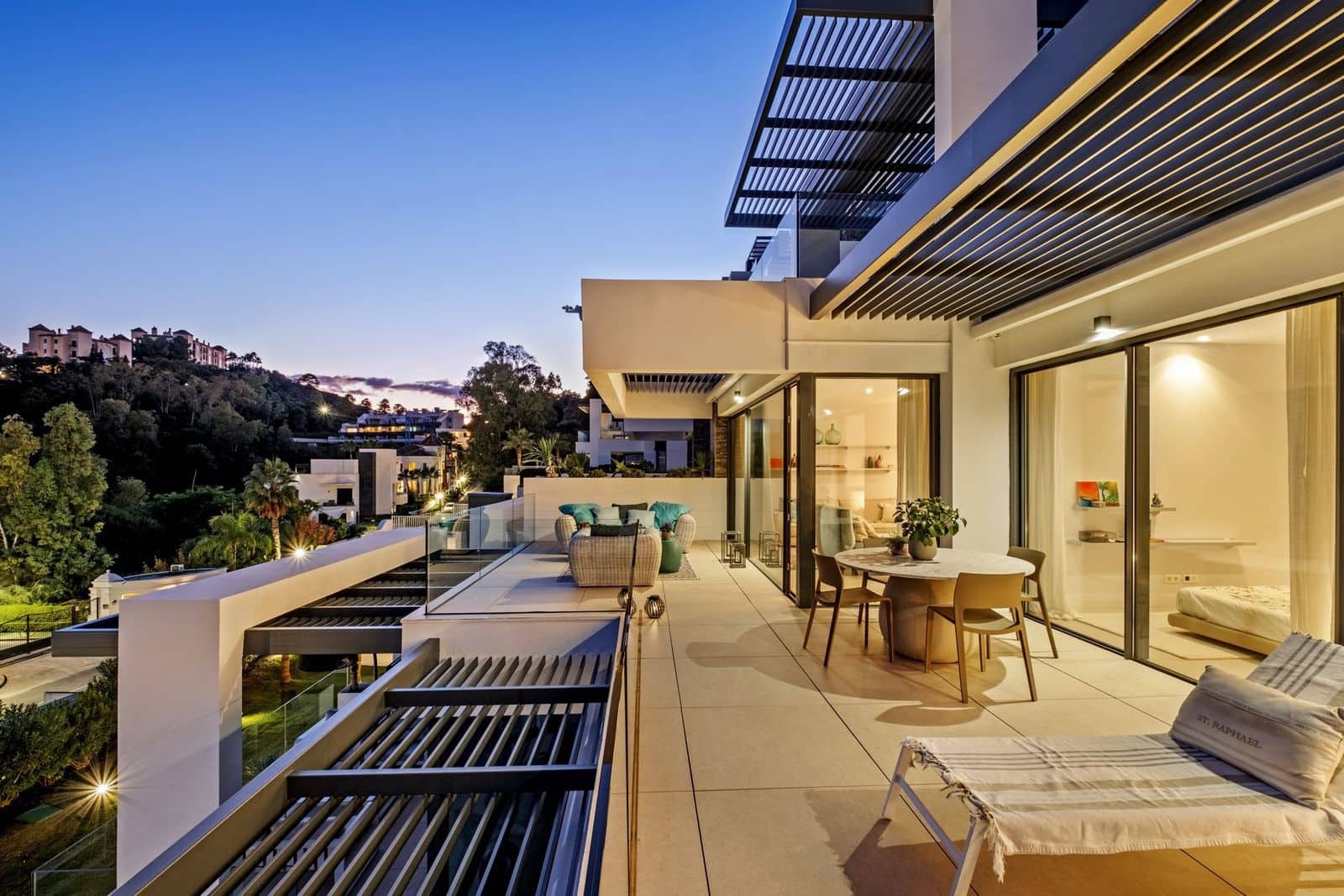 Apartamento de 2 habitaciones en La Quinta en venta - 950.000 € (Ref: 9468359)