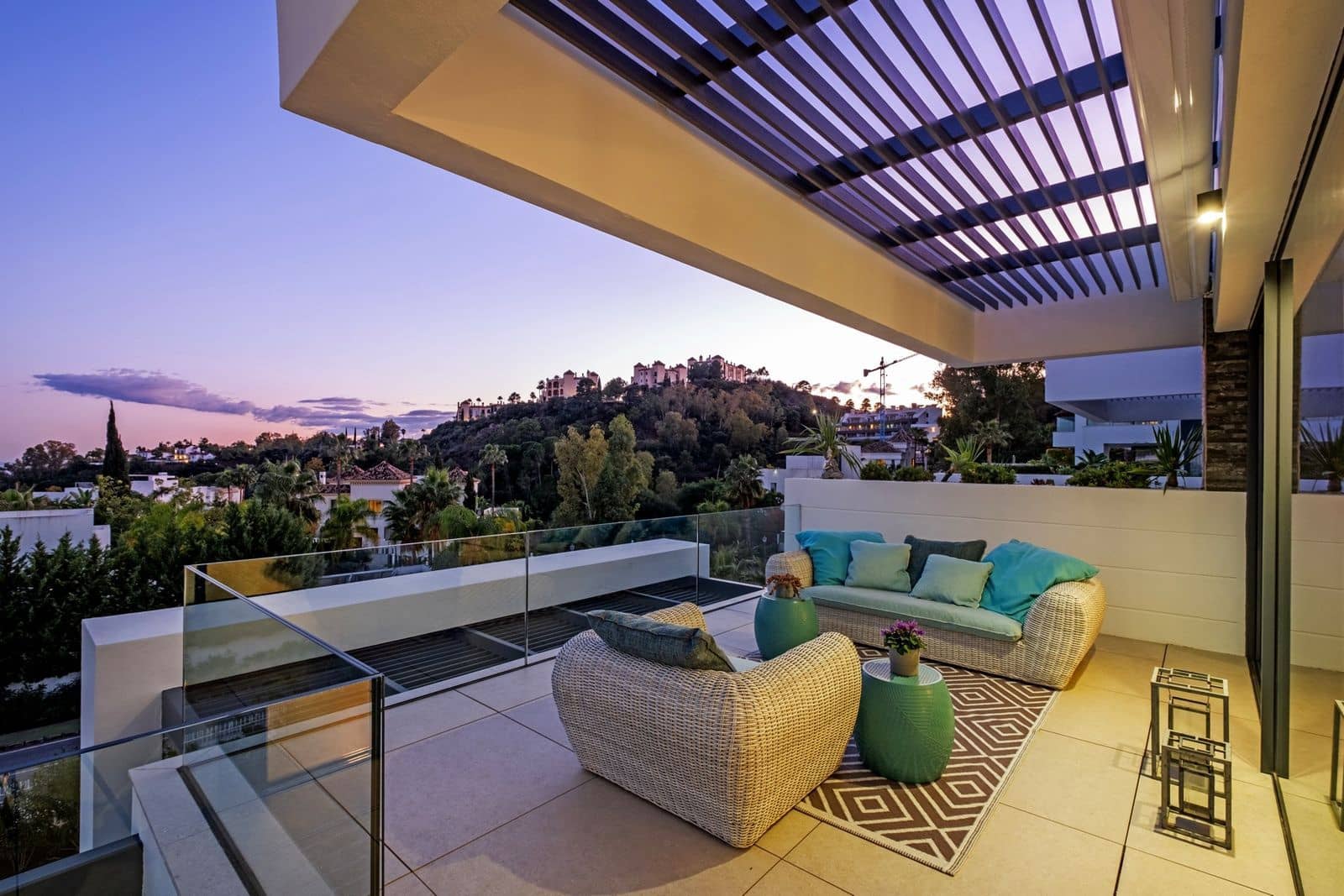 Apartamento de 2 habitaciones en La Quinta en venta - 950.000 € (Ref: 9468359)