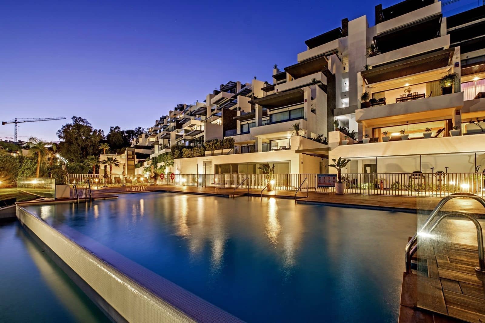 Apartamento de 2 habitaciones en La Quinta en venta - 950.000 € (Ref: 9468359)