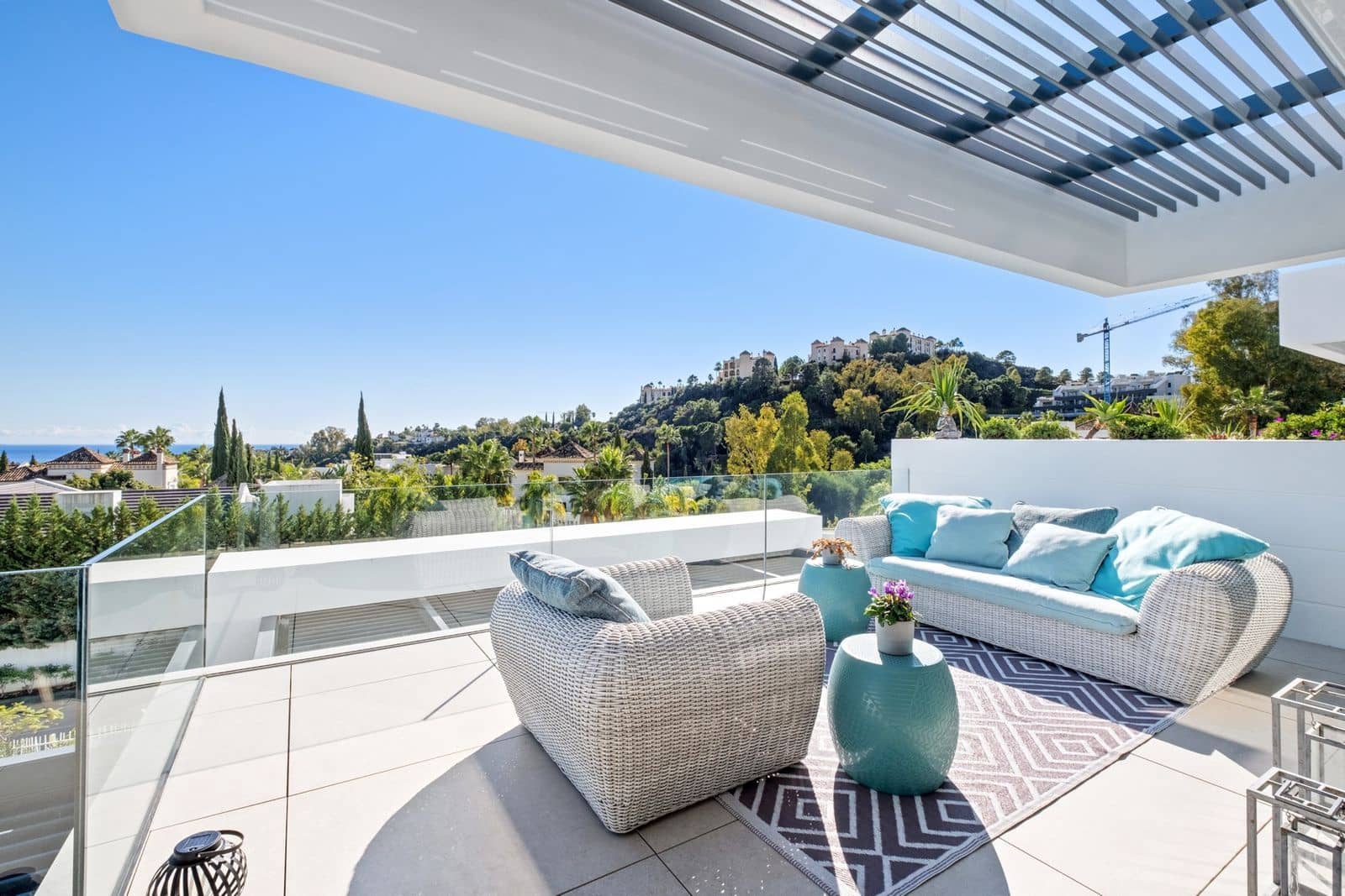 Apartamento de 2 habitaciones en La Quinta en venta - 950.000 € (Ref: 9468359)