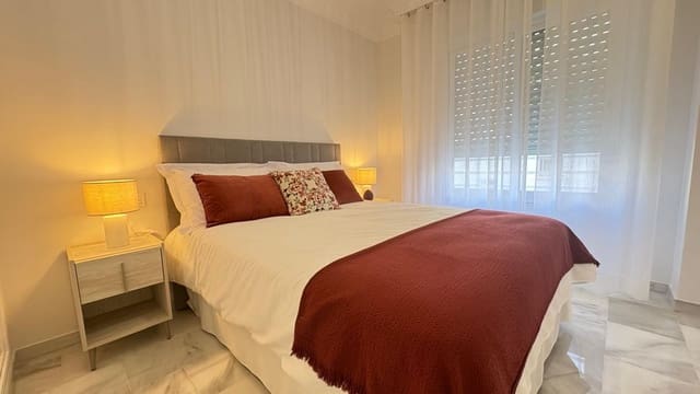 Apartamento de 2 habitaciones en Marbella en venta - 465.000 € (Ref: 9468360)