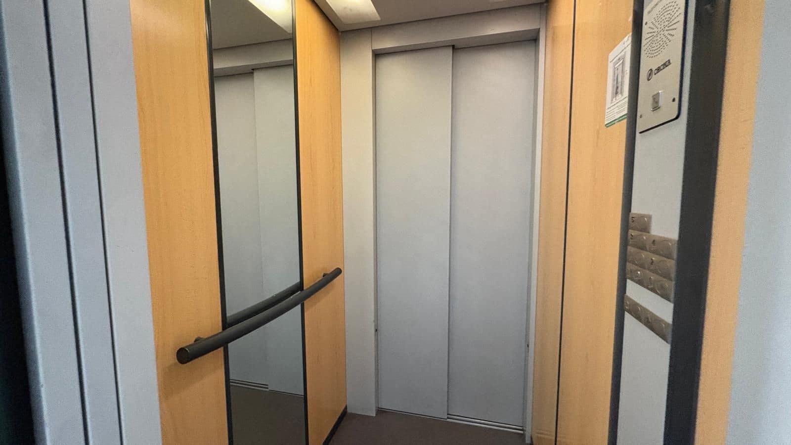 Apartamento de 2 habitaciones en Marbella en venta - 465.000 € (Ref: 9468360)