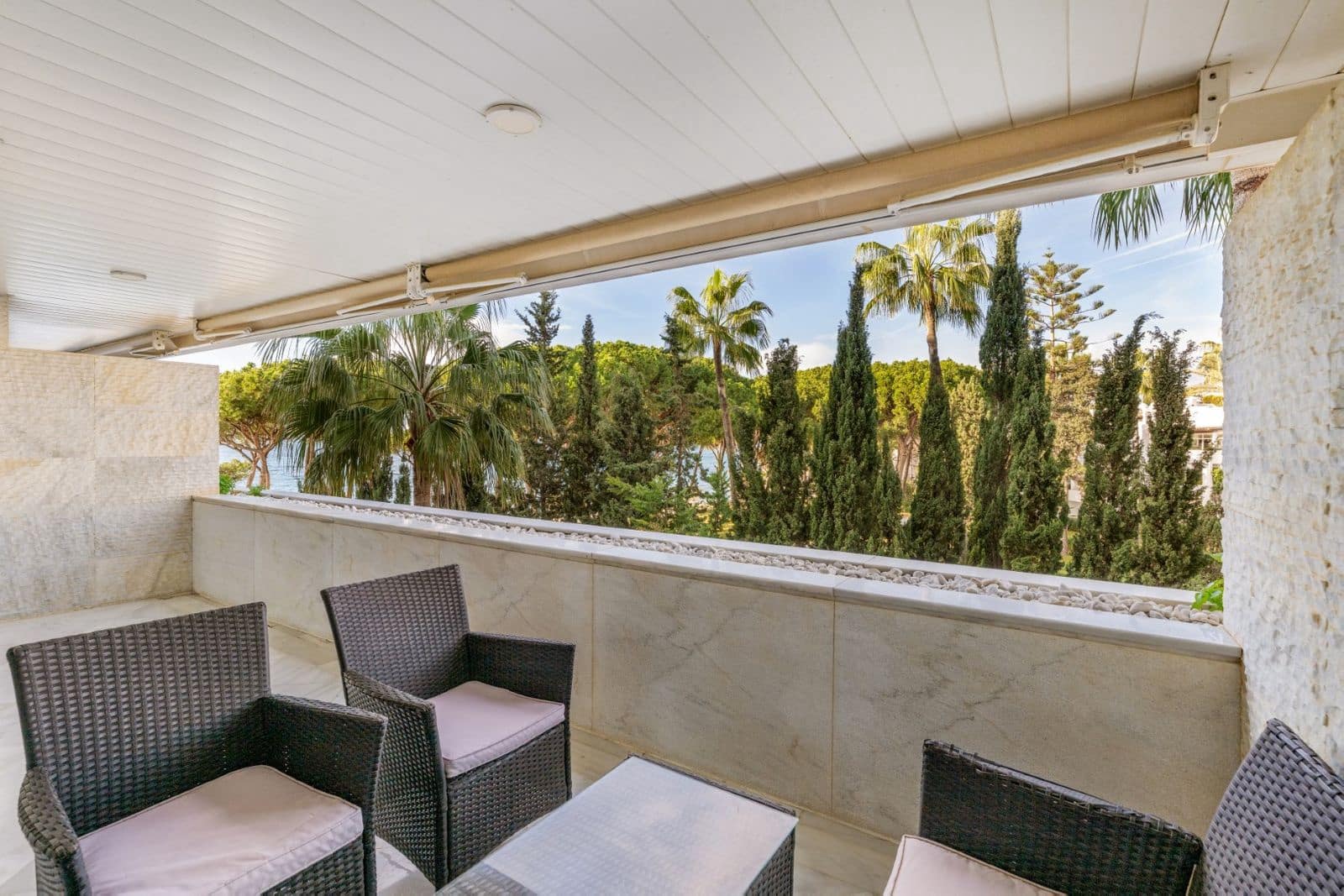 2 quarto Apartamento para venda em Golden Mile - 1 210 000 € (Ref: 9468367)