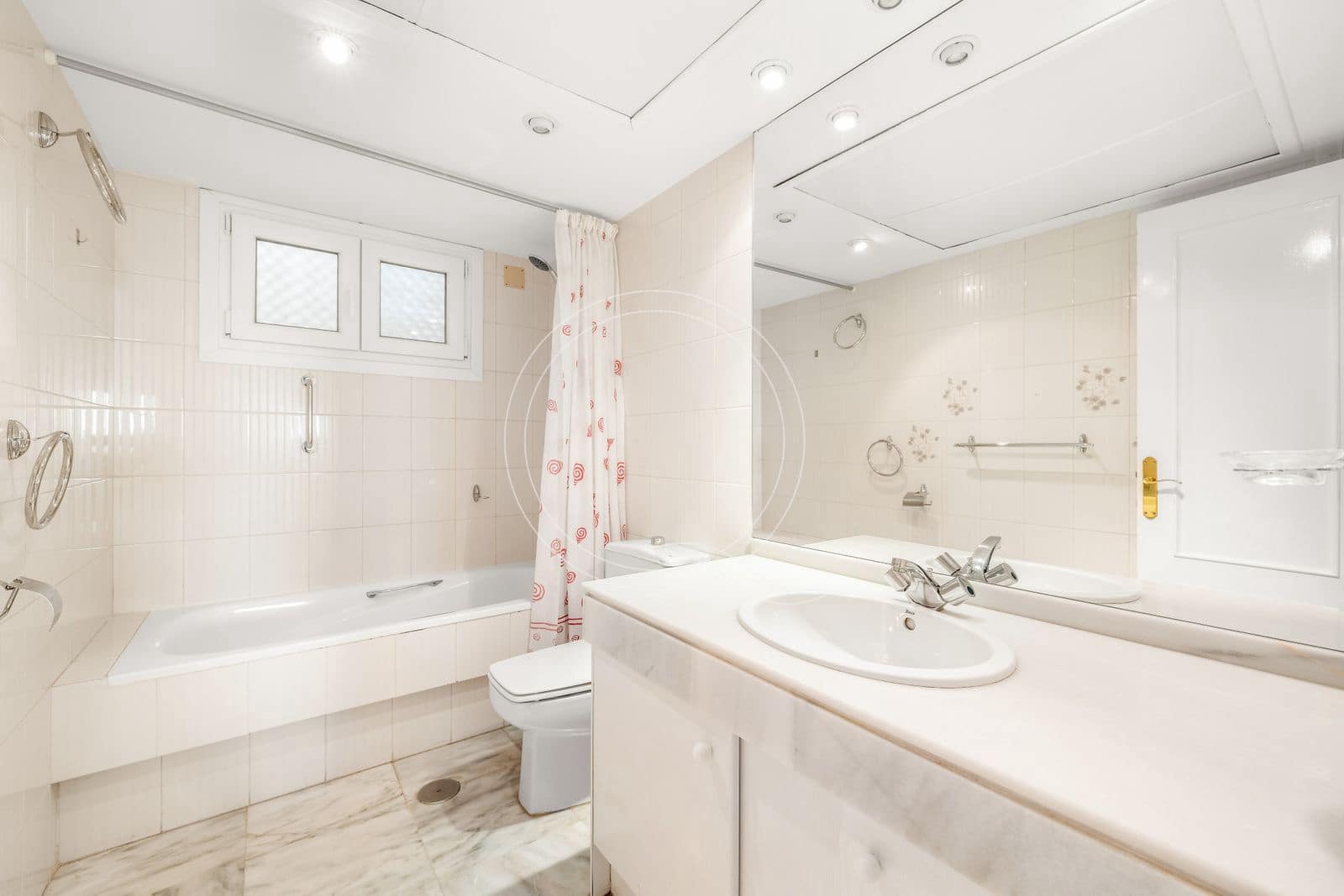 3 bedroom Apartment for sale in Estepona - € 849,000 (Ref: 9468370)