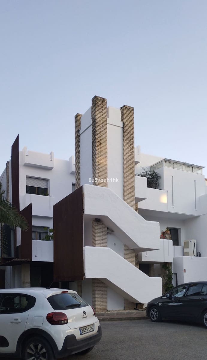 3 chambre Penthouse à vendre à Nueva Andalucia - 670 000 € (Ref: 9468371)