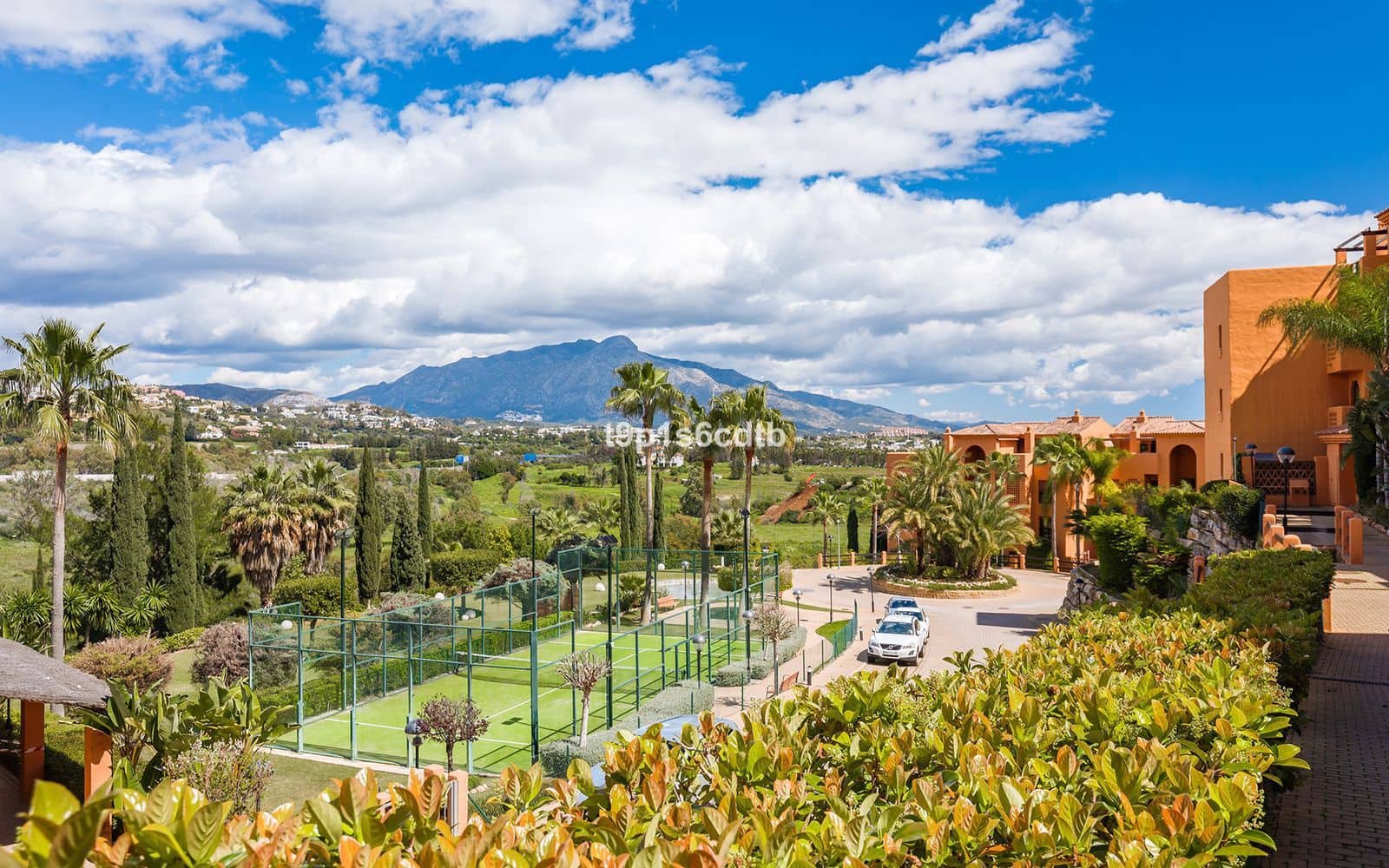 3 slaapkamer Appartement te koop in Benahavis - € 499.000 (Ref: 9468379)