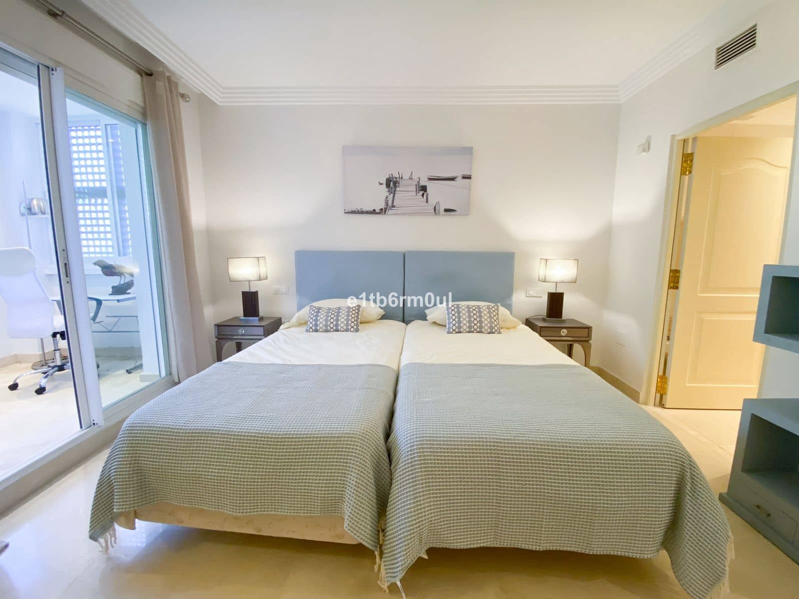 2 makuuhuone Huoneisto myytävänä paikassa Nueva Andalucia - 875 000 € (Ref: 9468386)