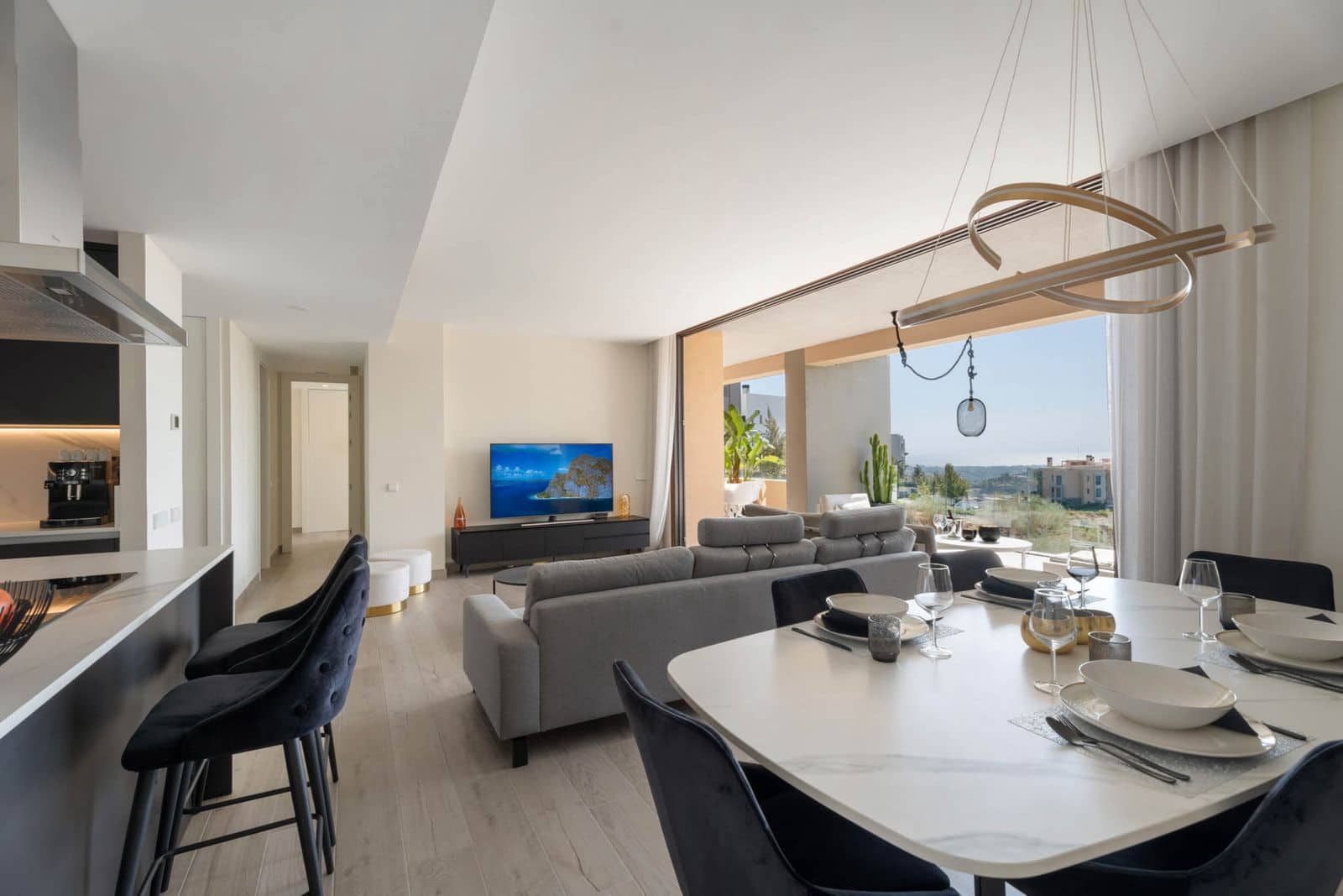 2 quarto Apartamento para venda em Benahavis - 850 000 € (Ref: 9468389)