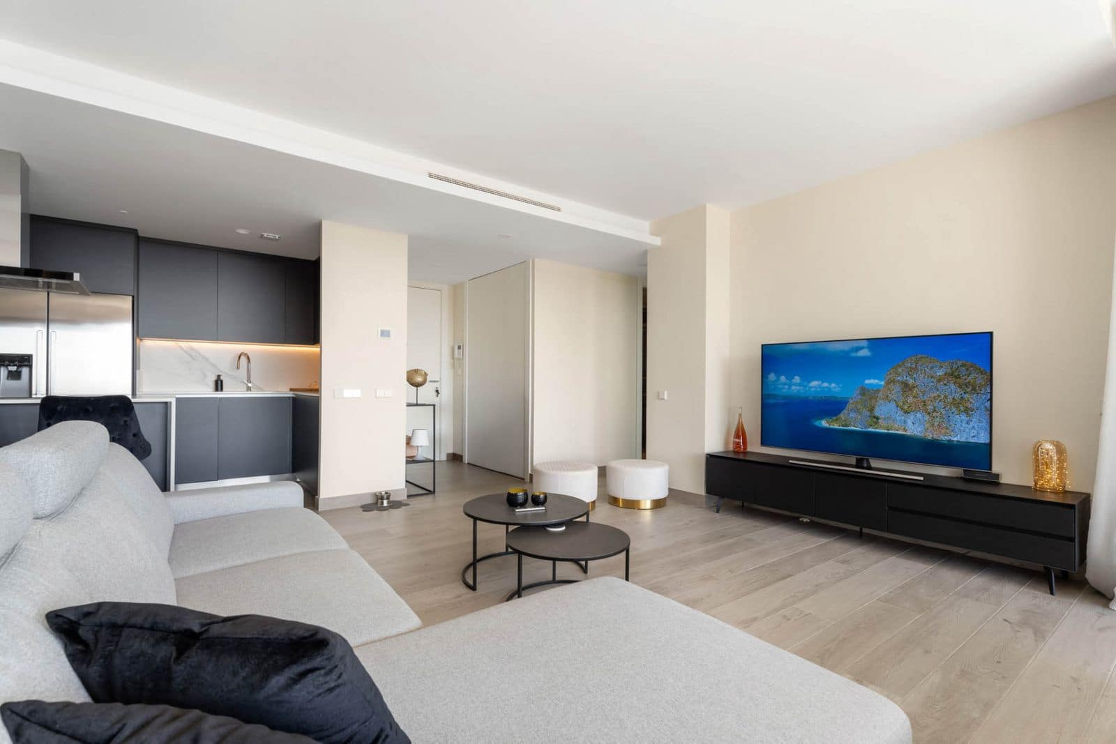 2 quarto Apartamento para venda em Benahavis - 850 000 € (Ref: 9468389)