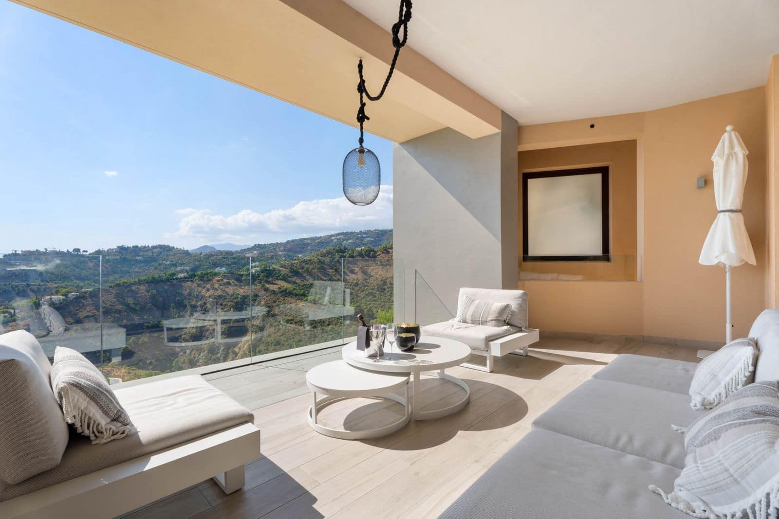 2 quarto Apartamento para venda em Benahavis - 850 000 € (Ref: 9468389)