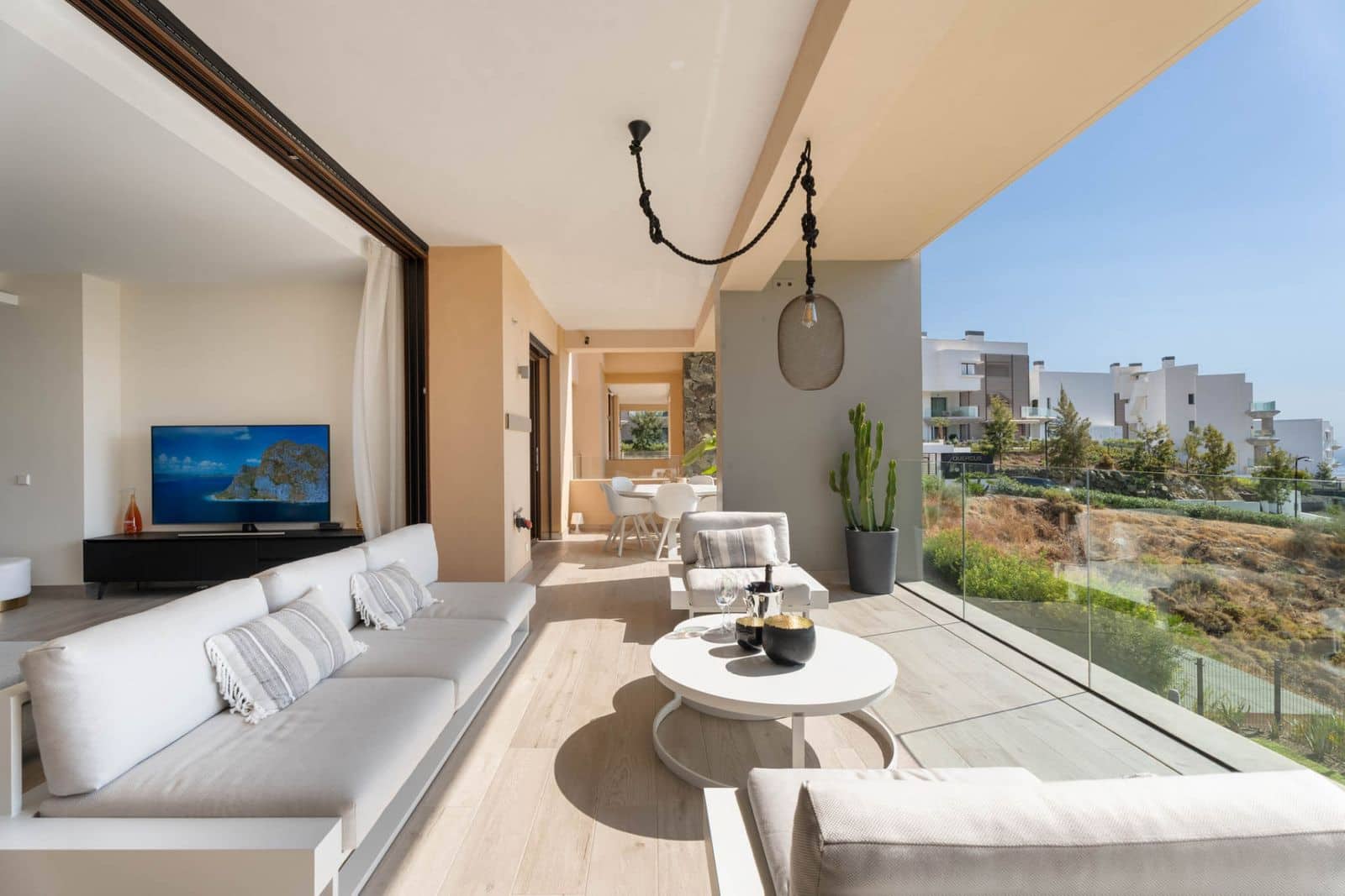 2 quarto Apartamento para venda em Benahavis - 850 000 € (Ref: 9468389)