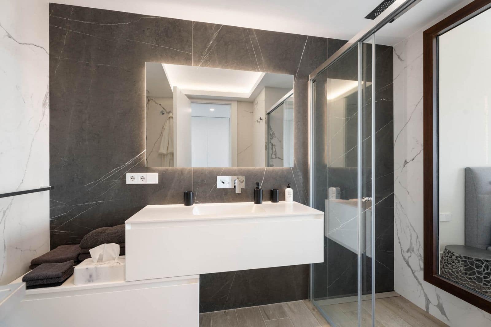 2 quarto Apartamento para venda em Benahavis - 850 000 € (Ref: 9468389)