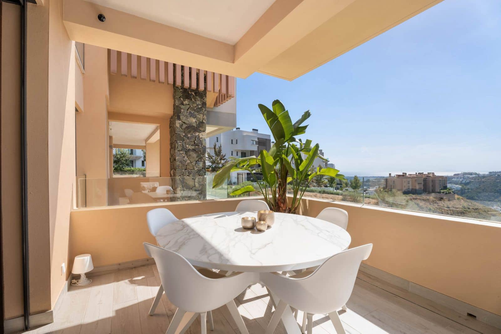 2 quarto Apartamento para venda em Benahavis - 850 000 € (Ref: 9468389)