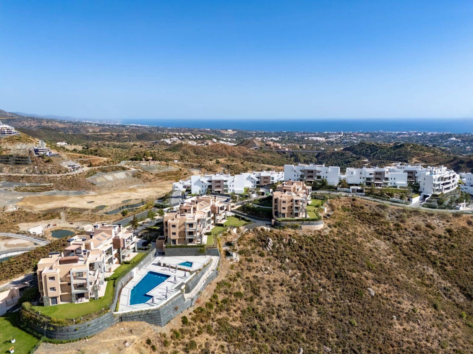 2 quarto Apartamento para venda em Benahavis - 850 000 € (Ref: 9468389)