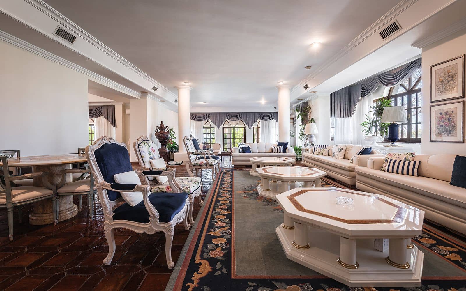 20 bedroom Villa for sale in Golden Mile - € 21,000,000 (Ref: 9468390)