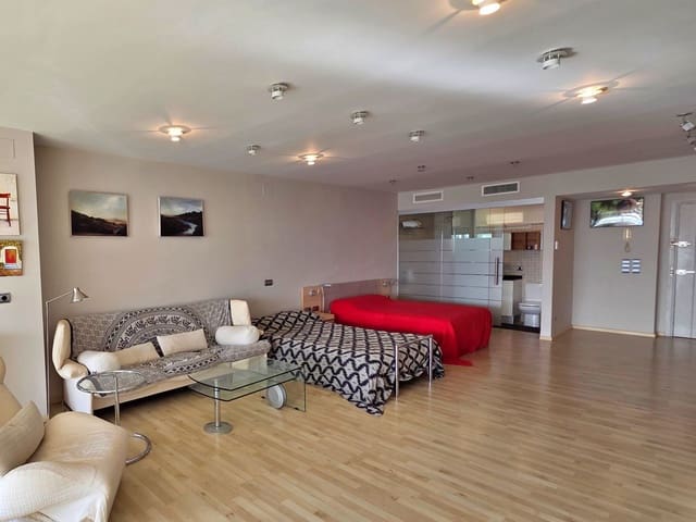 Yksiö myytävänä paikassa Puerto Banus, Marbella - 650 000 € (Ref: 9468393)