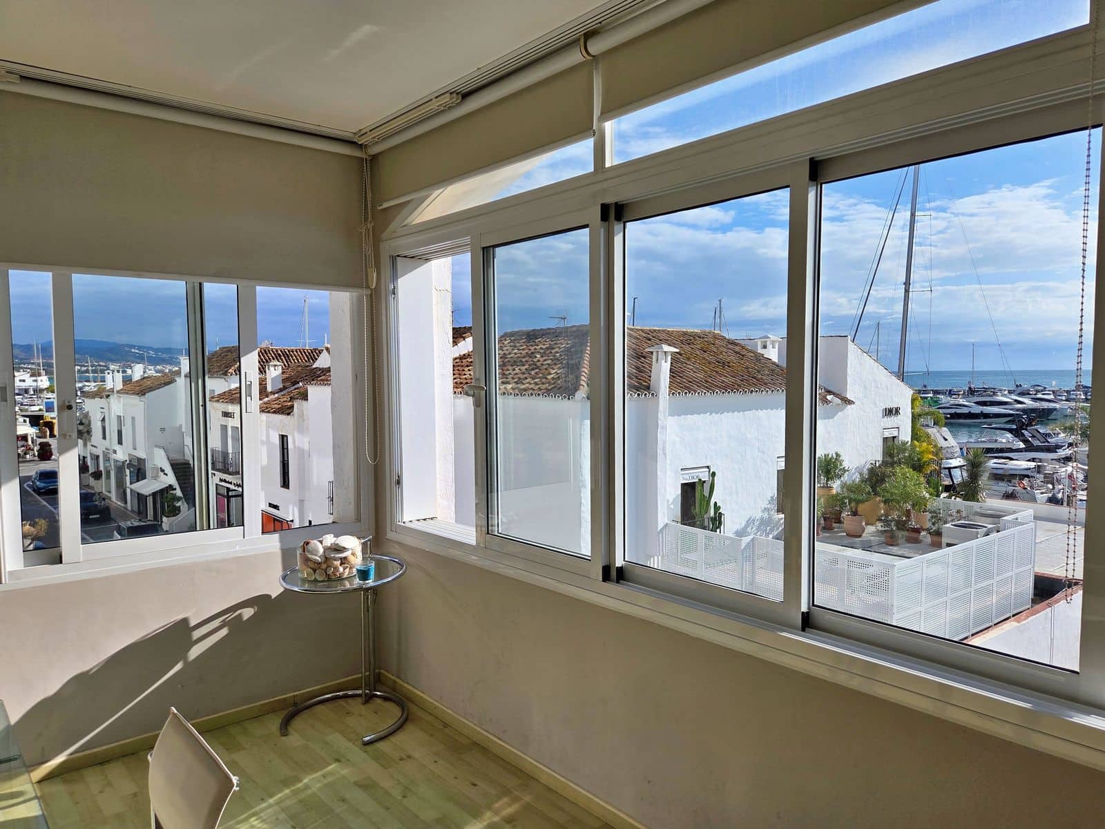 Yksiö myytävänä paikassa Puerto Banus - 650 000 € (Ref: 9468393)