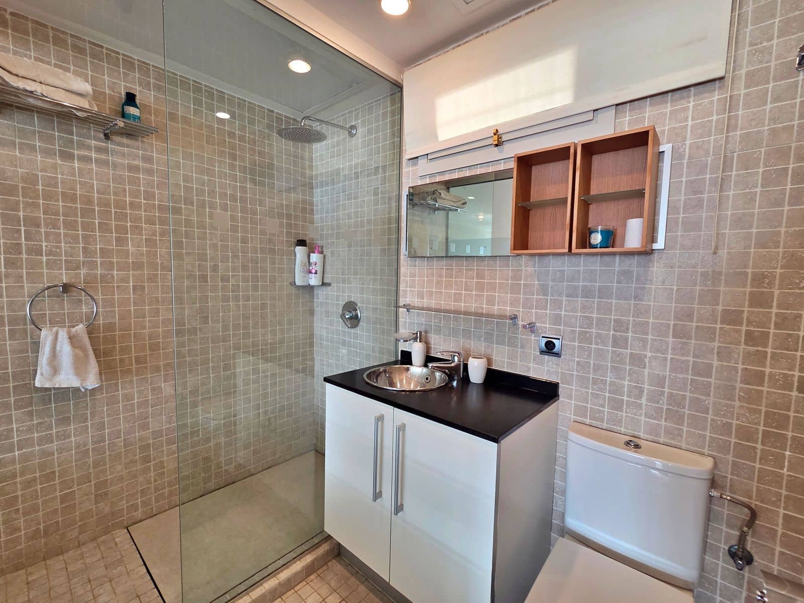 Yksiö myytävänä paikassa Puerto Banus - 650 000 € (Ref: 9468393)