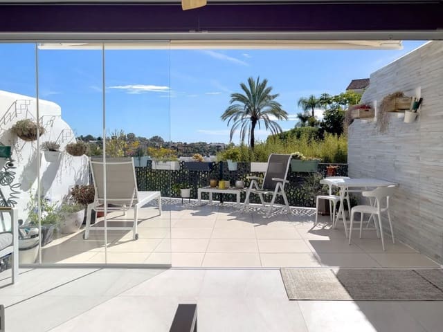 3 quarto Casa em Banda para venda em El Paraiso, Estepona - 625 000 € (Ref: 9468394)