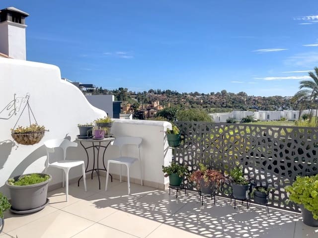 3 quarto Casa em Banda para venda em El Paraiso, Estepona - 625 000 € (Ref: 9468394)