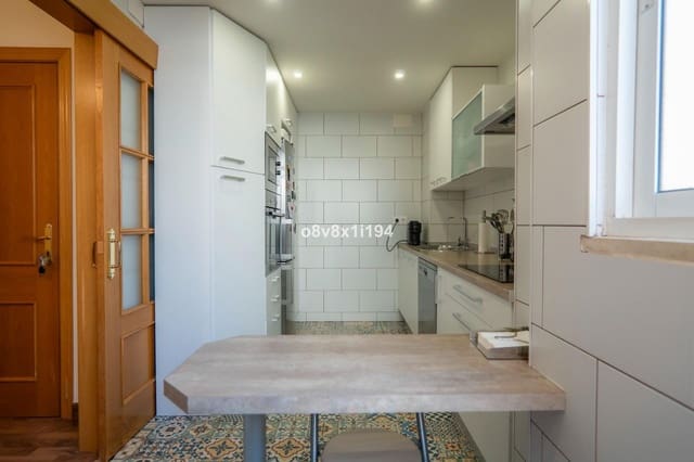 4 sypialnia Apartament na sprzedaż w Miasto Málaga - 549 900 € (Ref: 9468397)