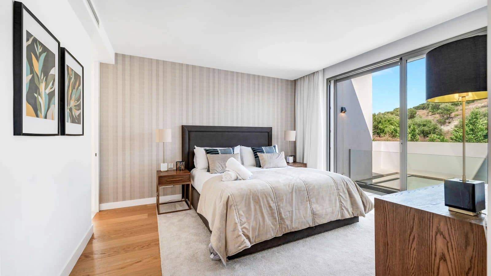 5 bedroom Villa for sale in El Paraiso - € 2,595,000 (Ref: 9468398)