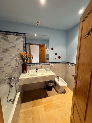 3 soveværelse Lejlighed til salg i San Pedro de Alcantara, Marbella - € 456.000 (Ref: 9468404)