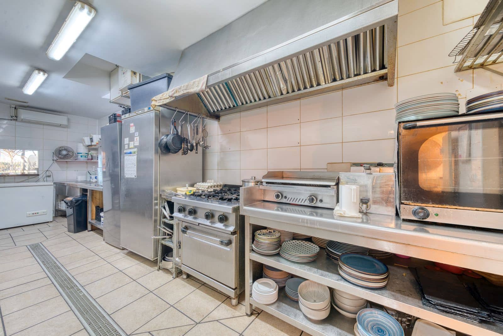 Bar/Restaurante en San Pedro de Alcantara en venta - 525.000 € (Ref: 9468534)