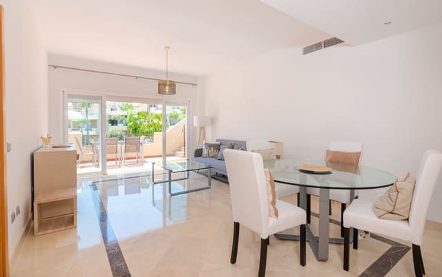 Ático de 3 habitaciones en Bel-Air, Estepona en venta - 448.000 € (Ref: 9468535)