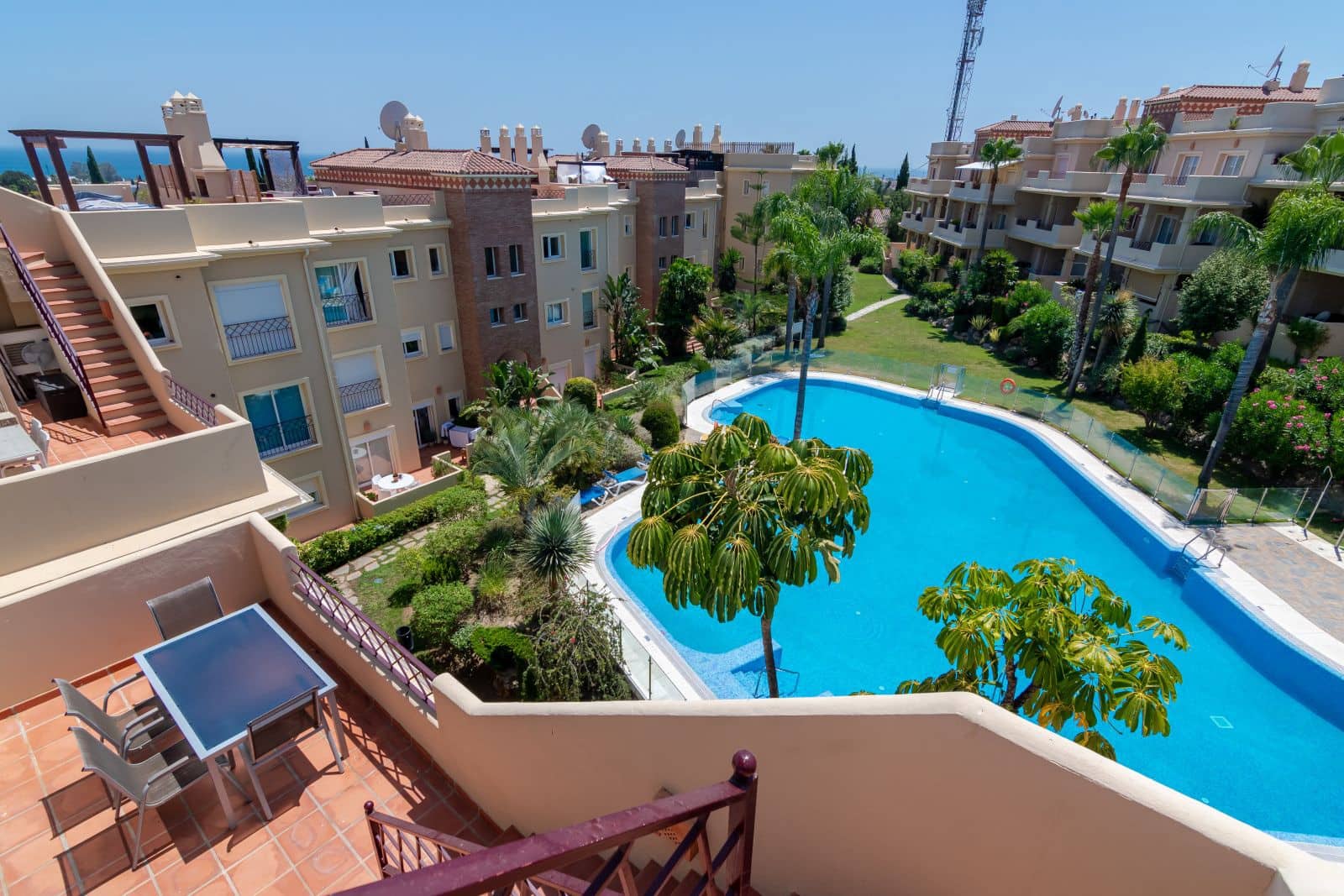 Ático de 3 habitaciones en Bel-Air en venta - 448.000 € (Ref: 9468535)