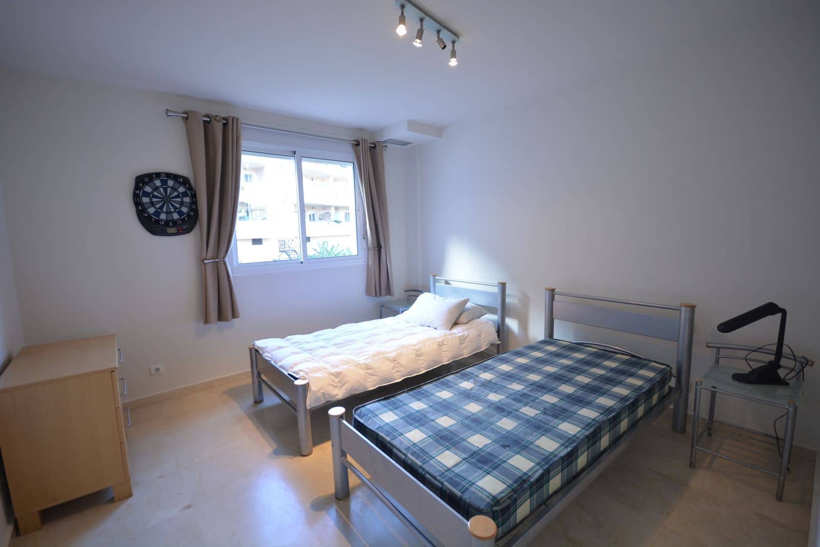 4 Zimmer Penthouse zu verkaufen in La Duquesa / Puerto de la Duquesa - 330.000 € (Ref: 9468536)