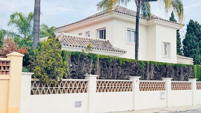 5 makuuhuone Huvila myytävänä paikassa Guadalmina Alta, Marbella - 2 800 000 € (Ref: 9472814)