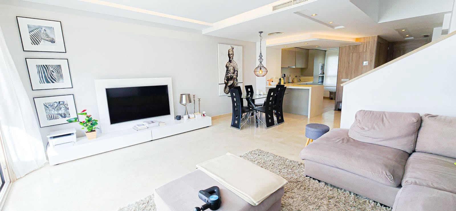 3 slaapkamer Halfvrijstaande villa te koop in La Cala Golf - € 680.000 (Ref: 9472815)